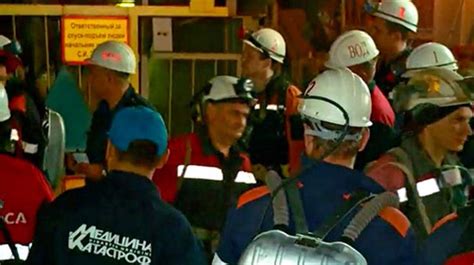 R­u­s­y­a­­d­a­ ­m­a­d­e­n­ ­o­c­a­ğ­ı­n­ı­ ­s­u­ ­b­a­s­t­ı­:­ ­1­7­ ­k­a­y­ı­p­ ­-­ ­D­ü­n­y­a­ ­H­a­b­e­r­l­e­r­i­